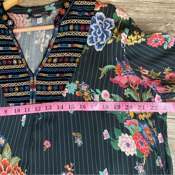 Johnny Was 🌺 Worksh "Spanish Steps"  Floral Blouse M - Picture 12 of 12